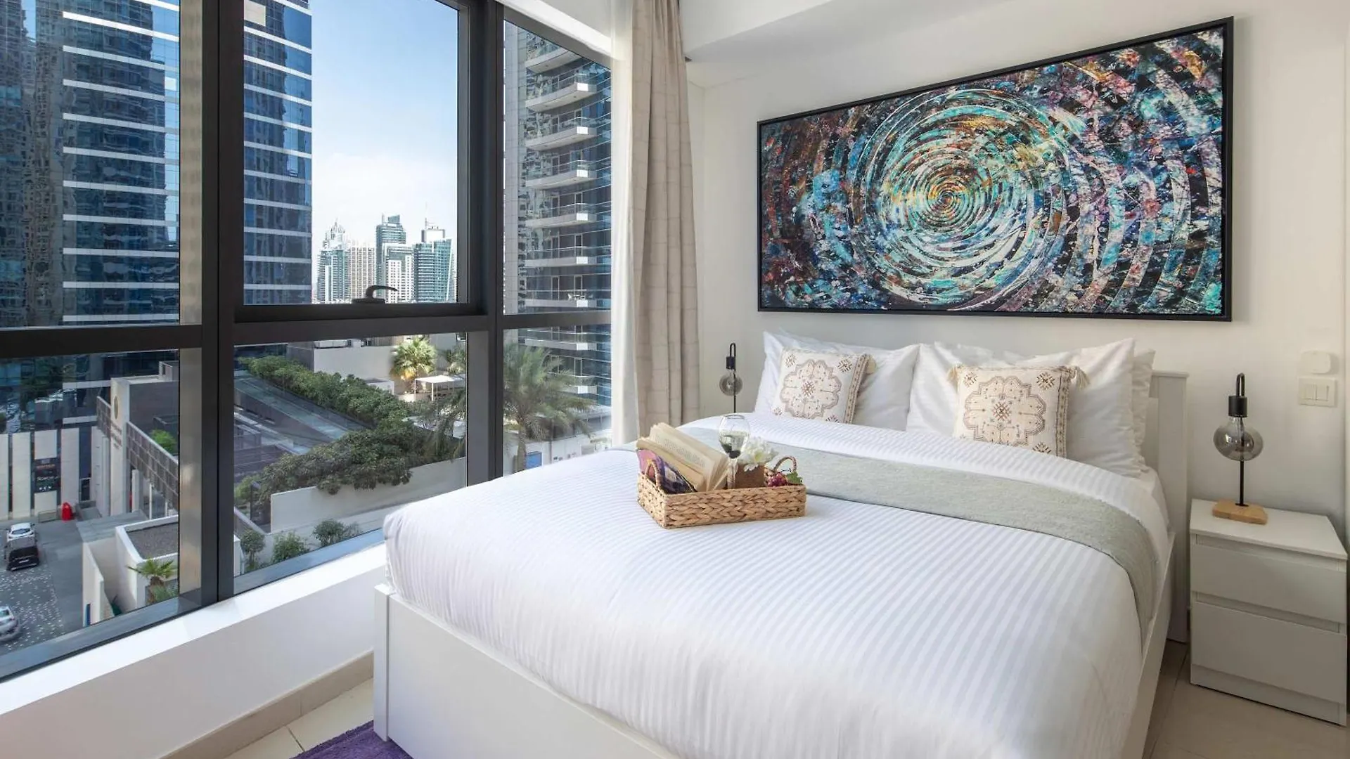 Frank Porter - Bay Central Dubai